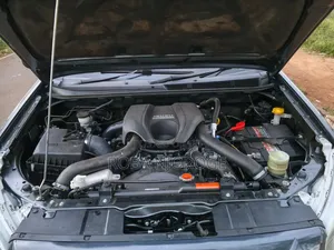 Isuzu D-MAX 2018 Green