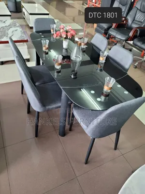 Modern Extendable 6‐Seater Dining Table