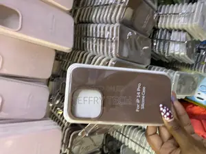 Ornar iPhone 14 Pro Liquid Silicone Case With Microfiber Lining