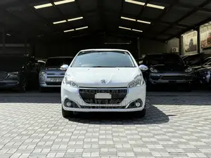 Peugeot 208 2019 White