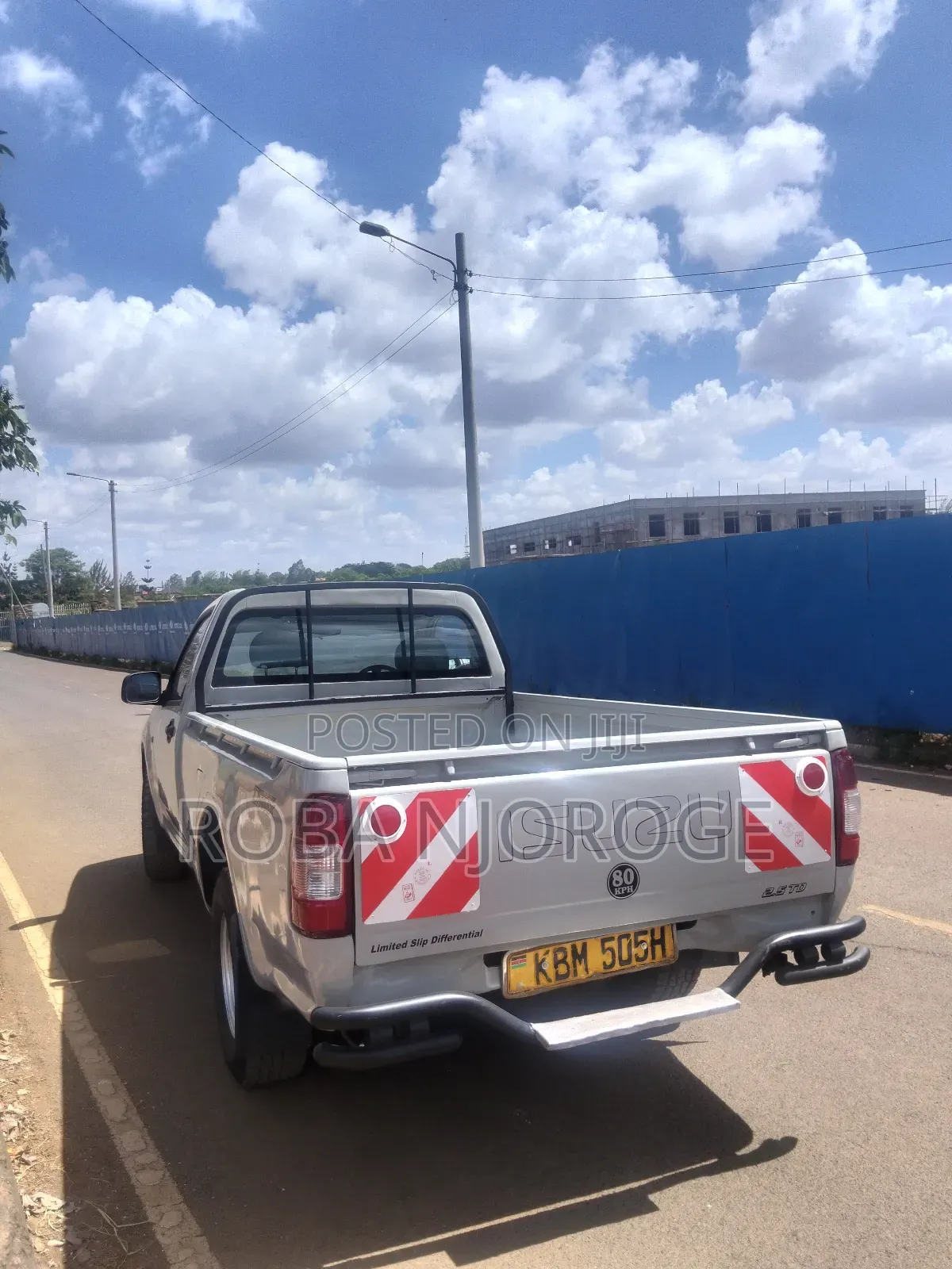 Isuzu D-MAX 2010 Gray