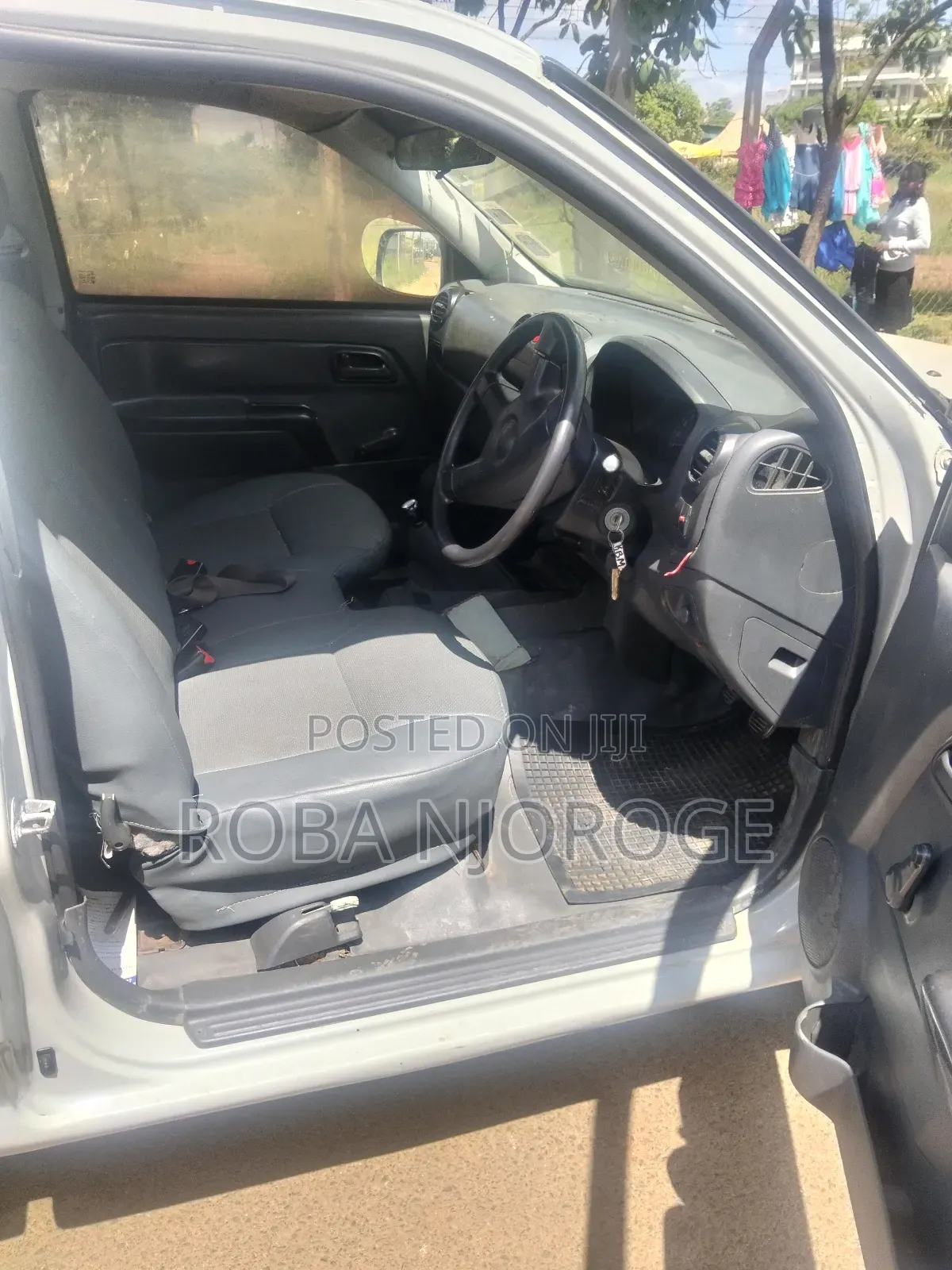 Isuzu D-MAX 2010 Gray