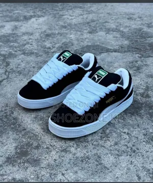 Puma Sneakers