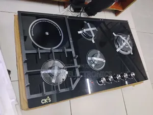 Ck's 4 Gas With 1 Electric Cooker With Wok