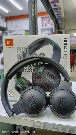 Black JBL 510 Headphones