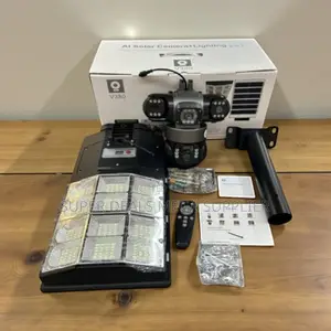 Outdoor Solar PTZ 4g Triple Lens Smart Street Light With Ai Detection