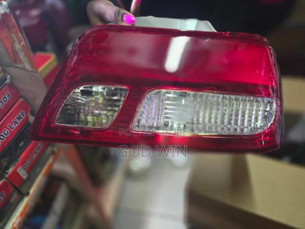 Tail Lamp Toyota Carina - thumbnail 2
