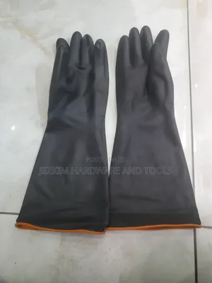 Rubber Gloves 18"
