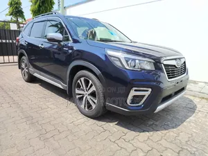 Subaru Forester Premium AWD 2019 Blue