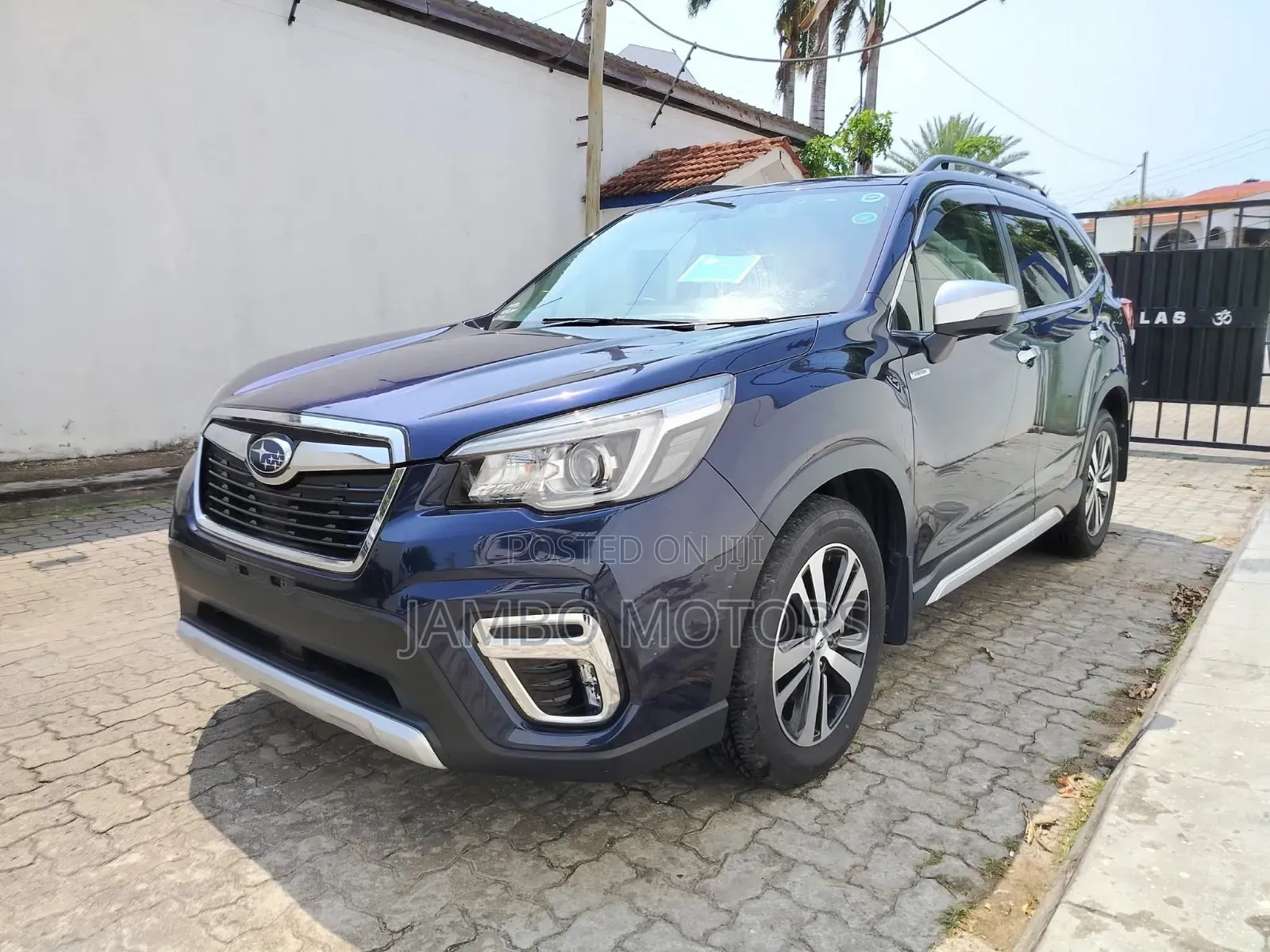 Subaru Forester Premium AWD 2019 Blue