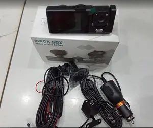 Wide Angle Viewing 1296p Full Hd Advanced 3 Channel Dash Cam