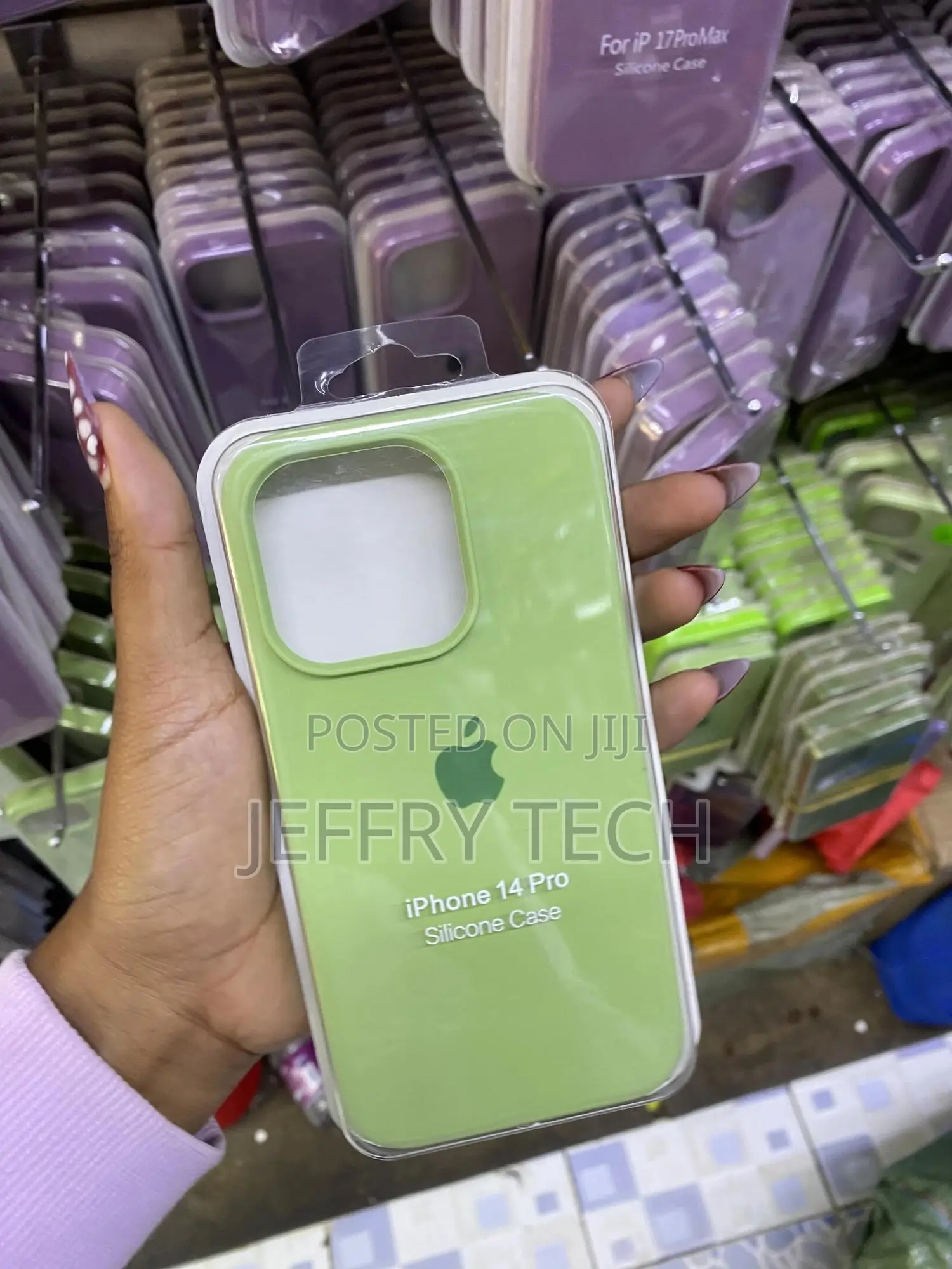 Maver for iPhone 14 Pro Liquid Silicone With Microfiber Lining