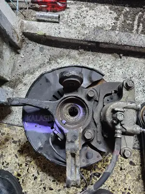 Passo Front Hub