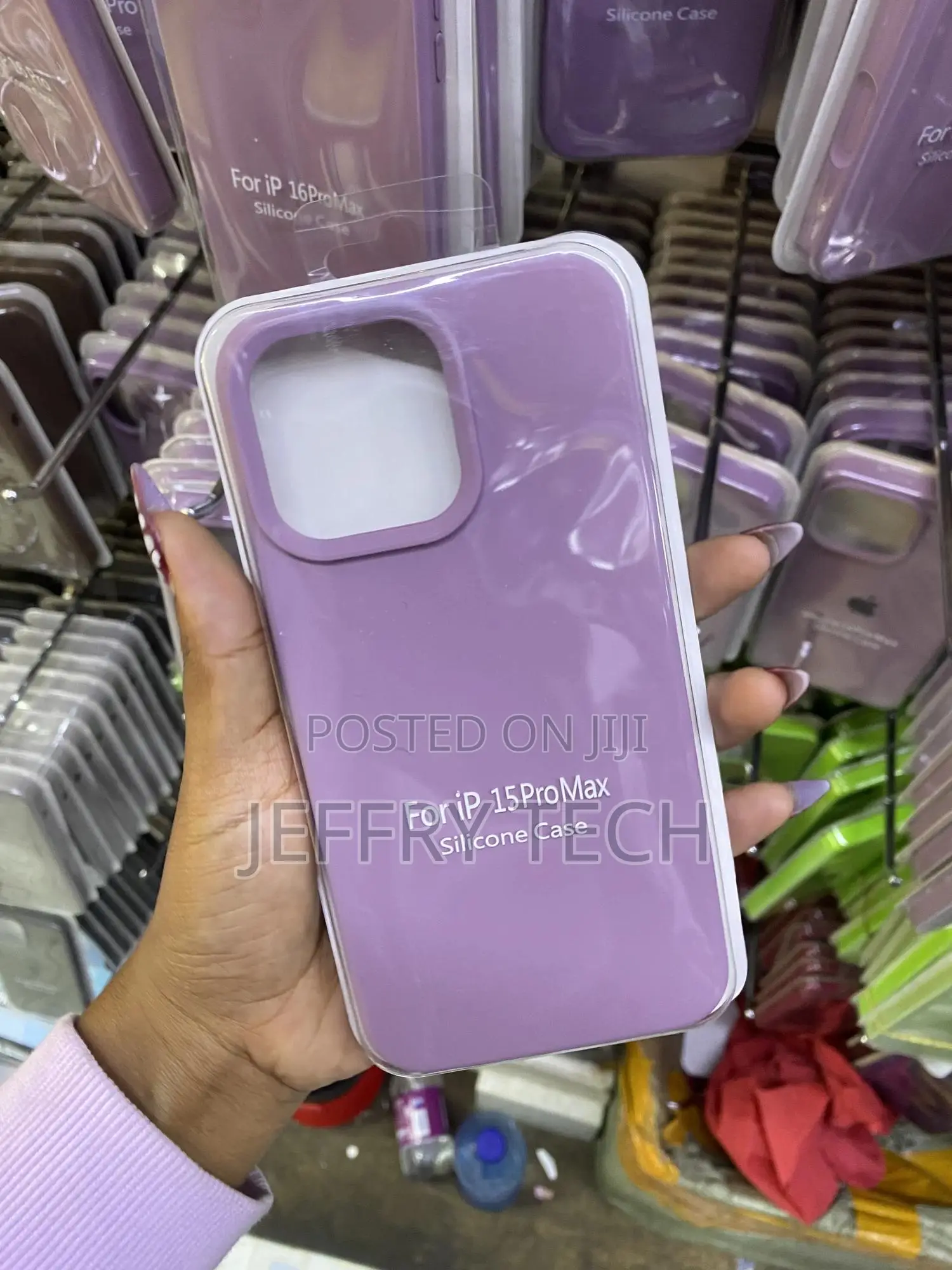 Cueas iPhone 15 Pro Max Liquid Silicone Case With Microfiber Lining