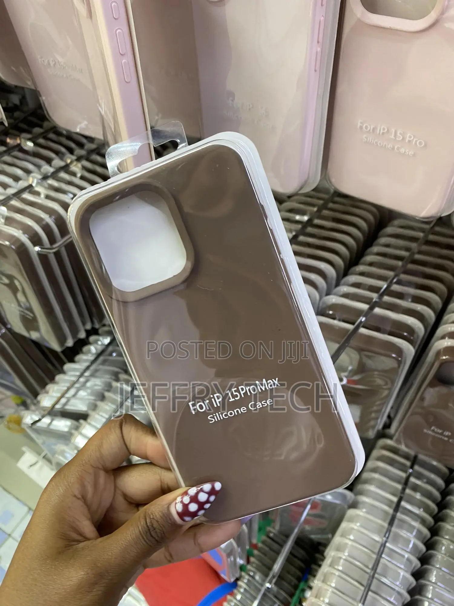 Mkusea iPhone 15 Pro Max Liquid Silicone Case With Microfiber Lining