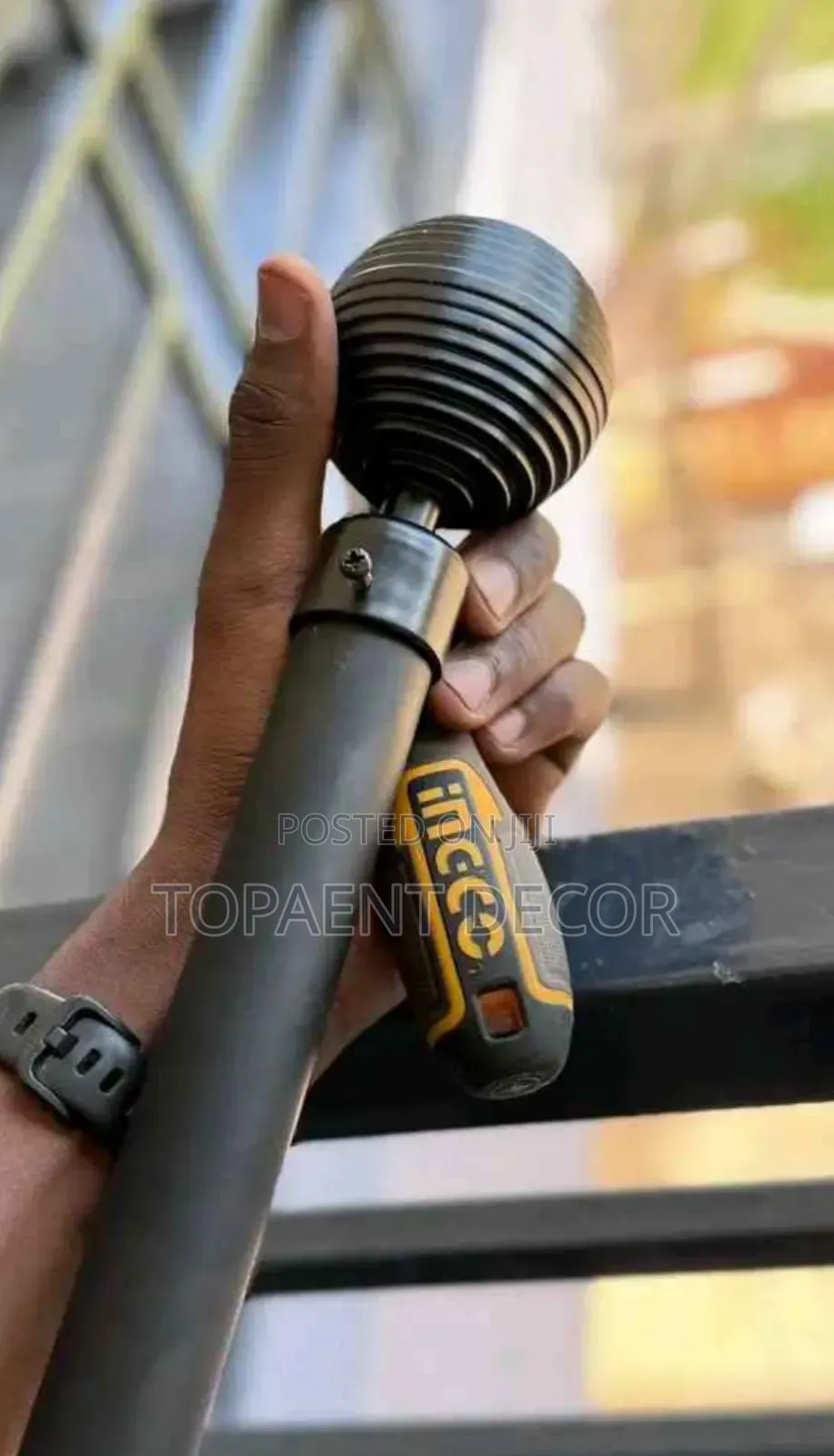 Single Rod Black Powder Coated Rod