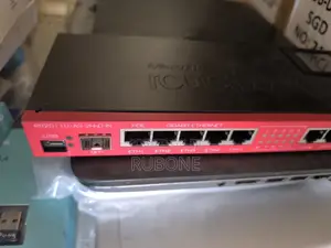 Mikrotik Rb201 1uias-Rmmikrotik Rb2011uias-2hnd-in Router