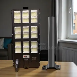 2000w Solar Street Light With High Quality Body Long Lasting Battery
