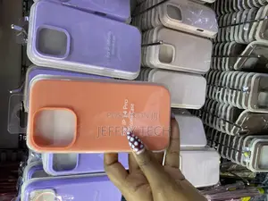 Amirr iPhone 14 Pro Case Liquid Silicone Case With Microfiber Lining