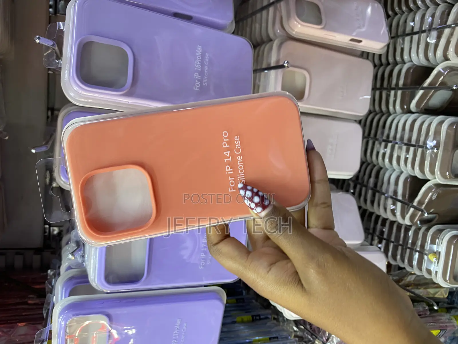 Amirr iPhone 14 Pro Case Liquid Silicone Case With Microfiber Lining