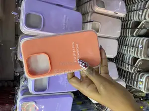 Amirr iPhone 14 Pro Case Liquid Silicone Case With Microfiber Lining