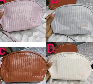 *Portable Makeup Bag, Waterproof Leather Pouch