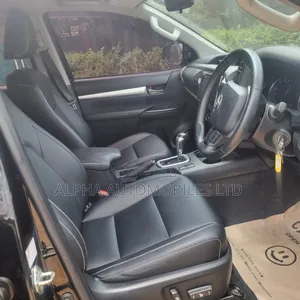 Toyota Hilux Revo Double Cab Deisel 2.4 AWD 2018 Black