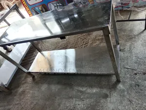 Commercial Stainless Steel Prep Table
Ideal for Food Preparation.