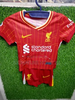 Liverpool Kids Jersey + Shorts