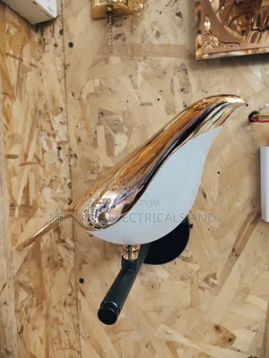 Single Wall Bracket Bird