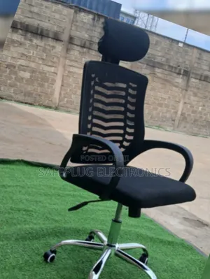 Mesh Office Chair - Adjustable Headrest, Lumbar Support, 360°