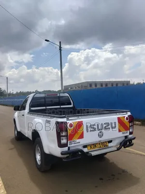 Isuzu D-MAX 2023 White