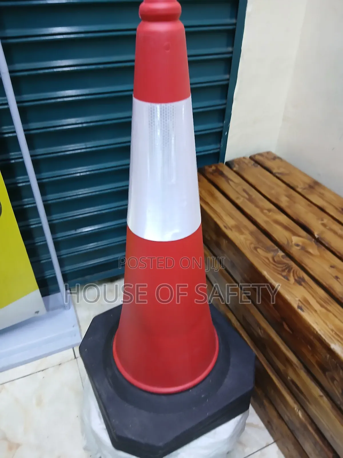 Long-lasting Safety Cone Different Colours Available