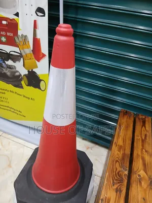Long-lasting Safety Cone Different Colours Available