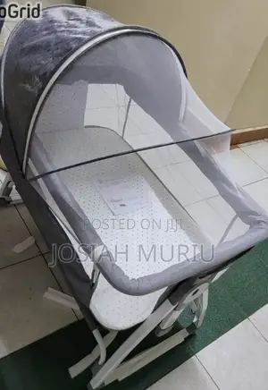 Adjustable Baby Bassinet With Mosquito Net Rocking Function