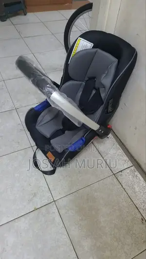 Portable Baby Car Seat With Adjustable Handle