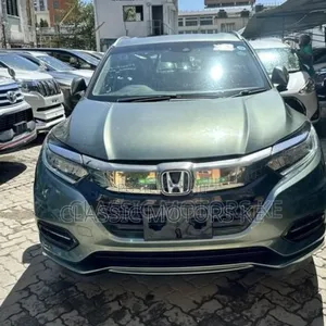 Honda Vezel 1.5 Hybrid 2WD 2019 Green