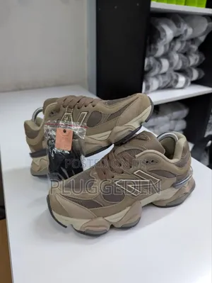 New Balance 9060 Timberwolf Sneakers