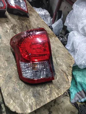 Toyota Corolla Fielder 161 Tail Light