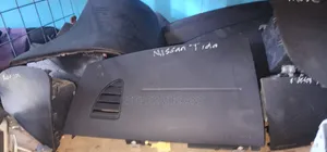 Nissan Tiida Dashboard Airbag