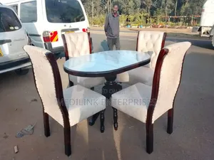 Akert Design 4-Seater Dinning Table Set