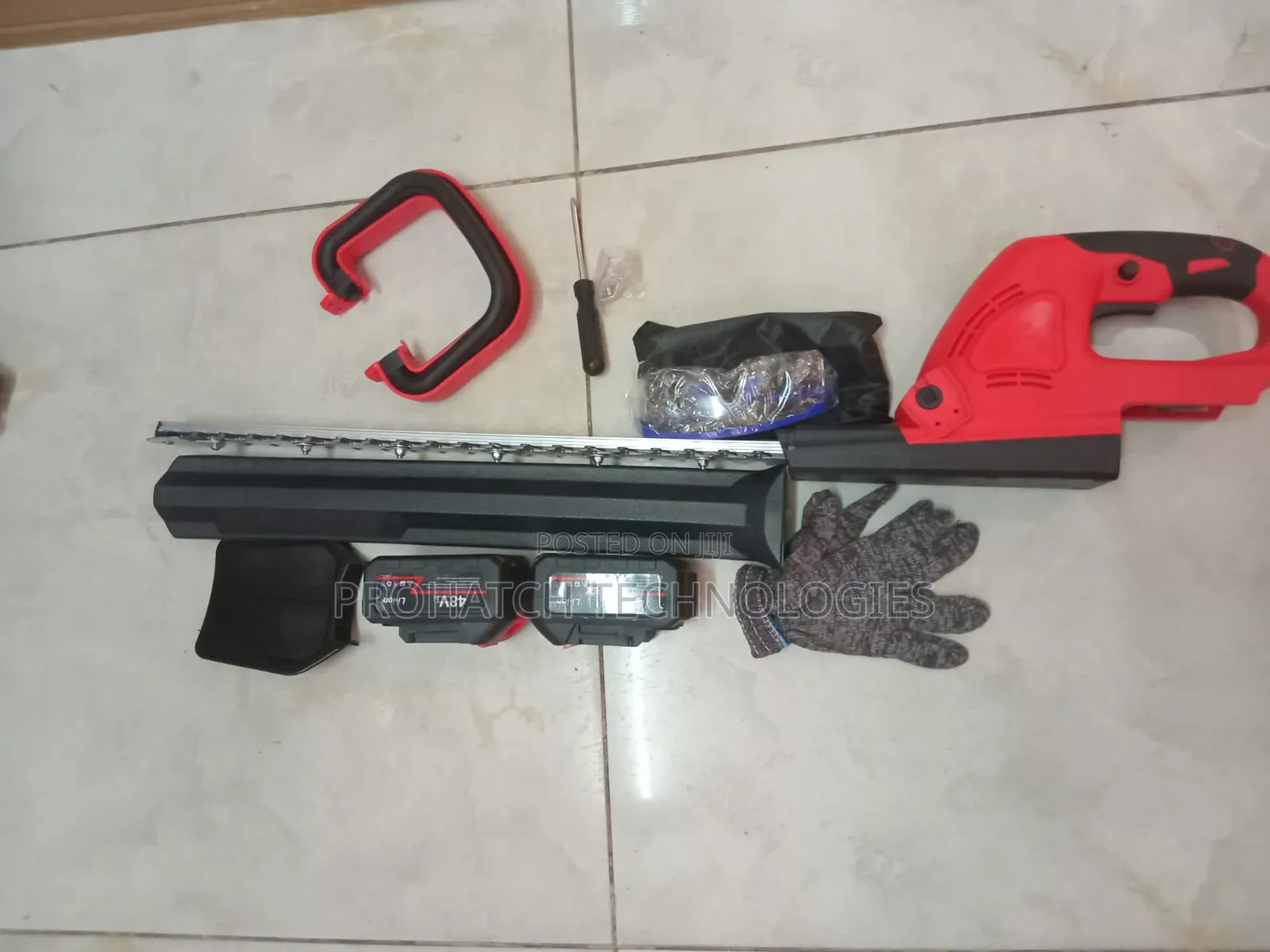 Rechargeable Battery Hedge Trimmer