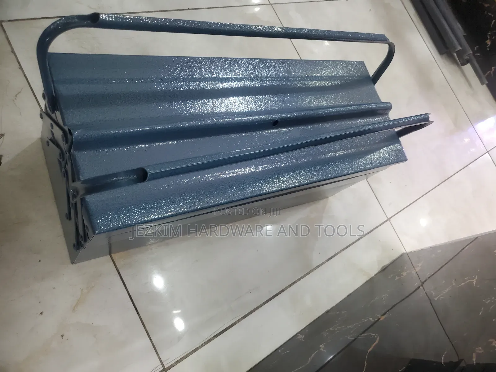 Empty Tool Box Metalic