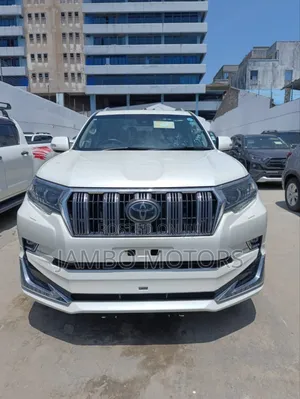 Toyota Land Cruiser Prado 2.8 2019 White