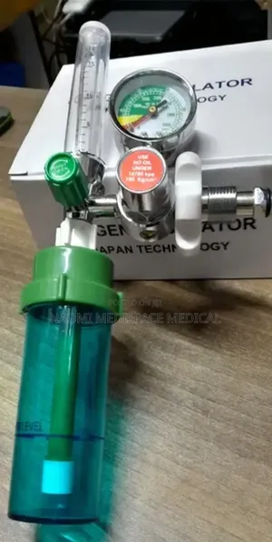 Oxygen Regulator/Flowmeter-Side Flow