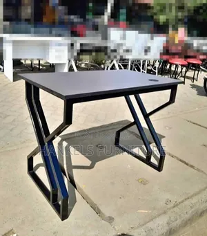 Modern Metallic Table – Stable Easy to Maintain