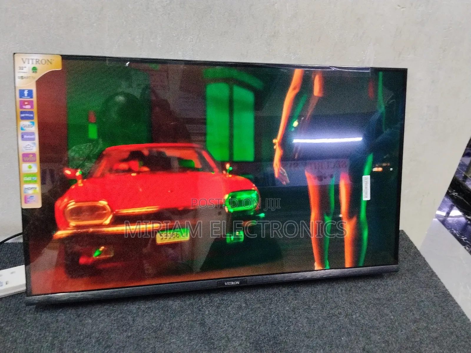 Vitron 32" Smart Android Qled Tv