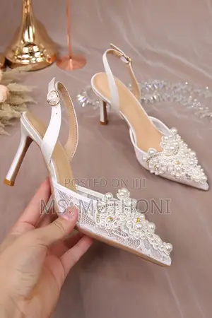 White Embellished Pointed-Toe Slingback Kitten Hee