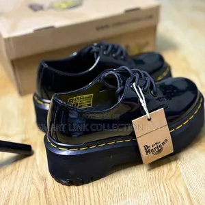 Dr. Martens Wetlook (38-46)