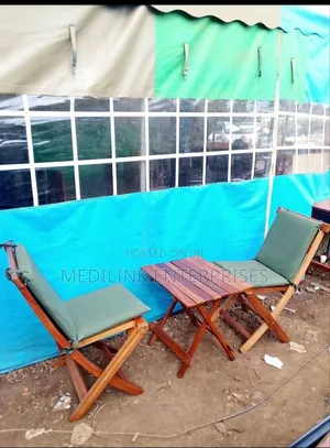 Customized Foldable Two Seater Set